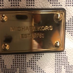 Meet your Posher, Faye